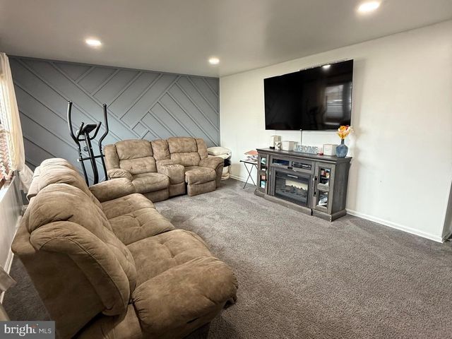 522 E ROOSEVELT AVE, New Castle, DE 19720