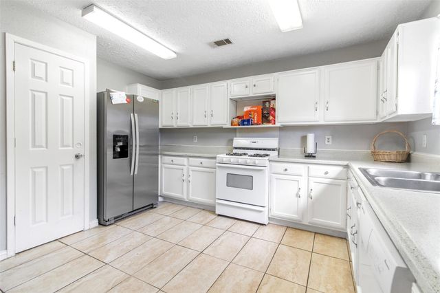 12147 Swords Creek Road, Houston, TX 77067