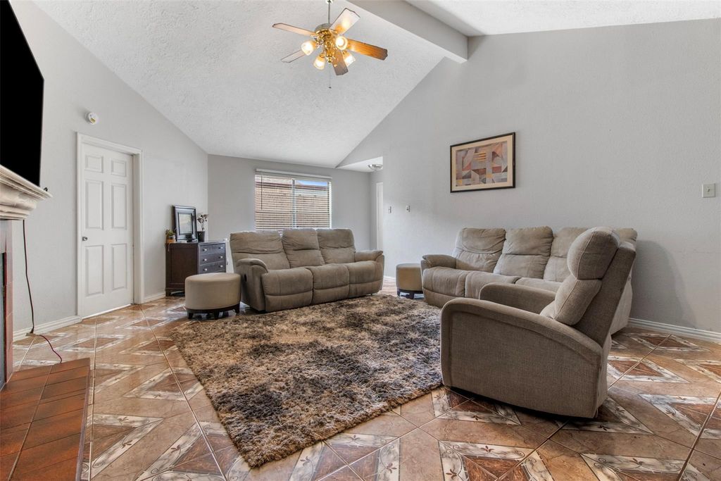 12147 Swords Creek Road, Houston, TX 77067