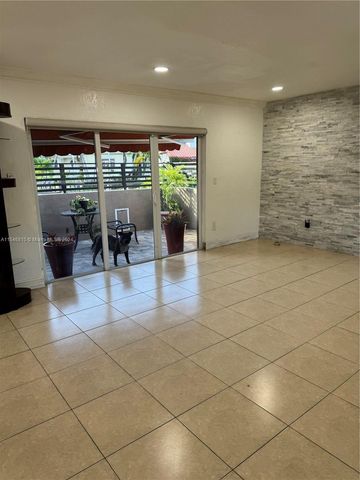 206 Ponce De Leon Blvd, Coral Gables, FL 33134