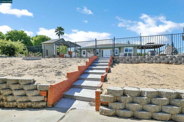 2791 Vine Hill Road, Oakley, CA 94561
