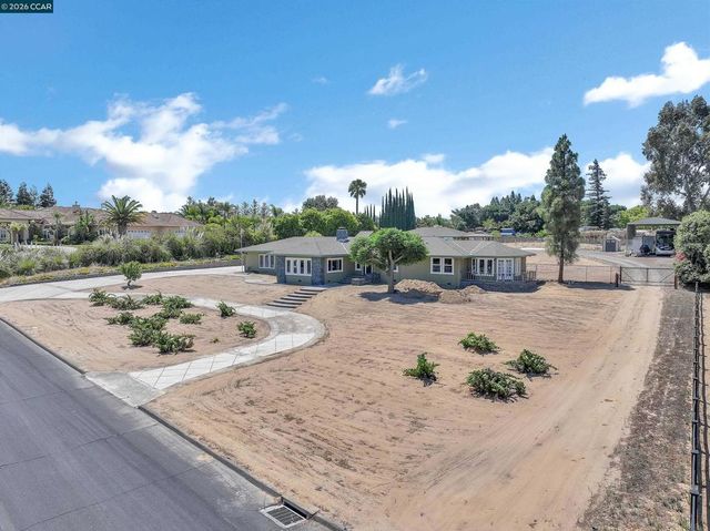 2791 Vine Hill Road, Oakley, CA 94561