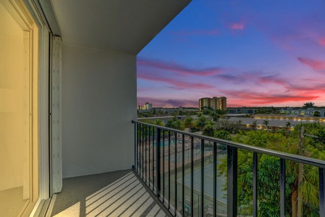 1009 N OCEAN Boulevard 507, Pompano Beach, FL 33062