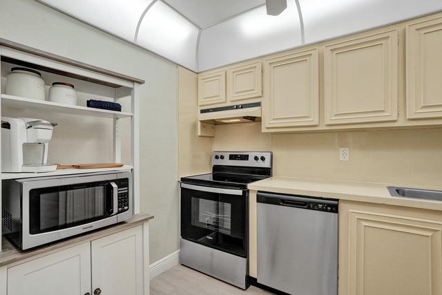 1009 N OCEAN Boulevard 507, Pompano Beach, FL 33062