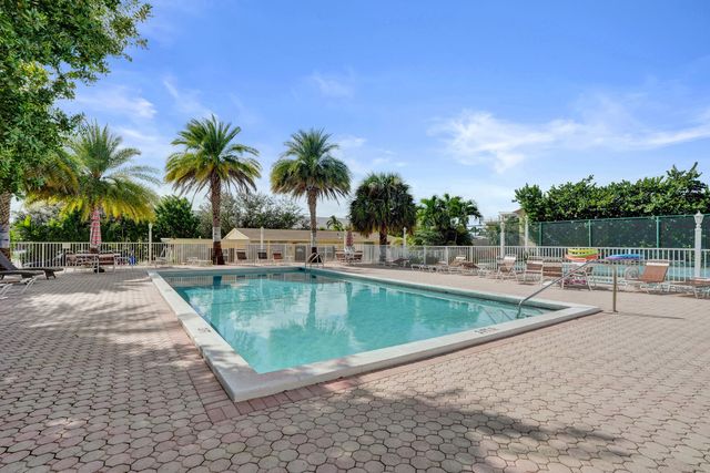 1009 N OCEAN Boulevard 507, Pompano Beach, FL 33062