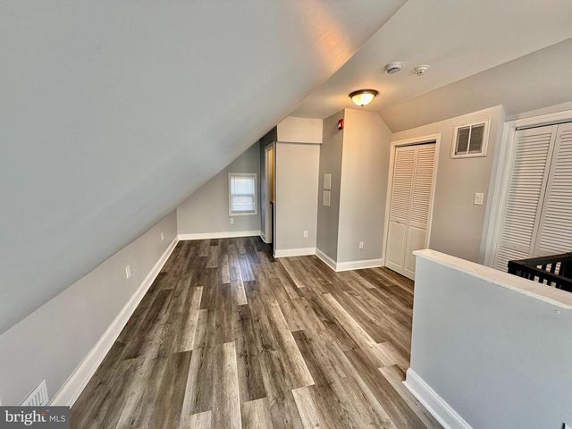 9 S MAPLE AVE, Marlton, NJ 08053