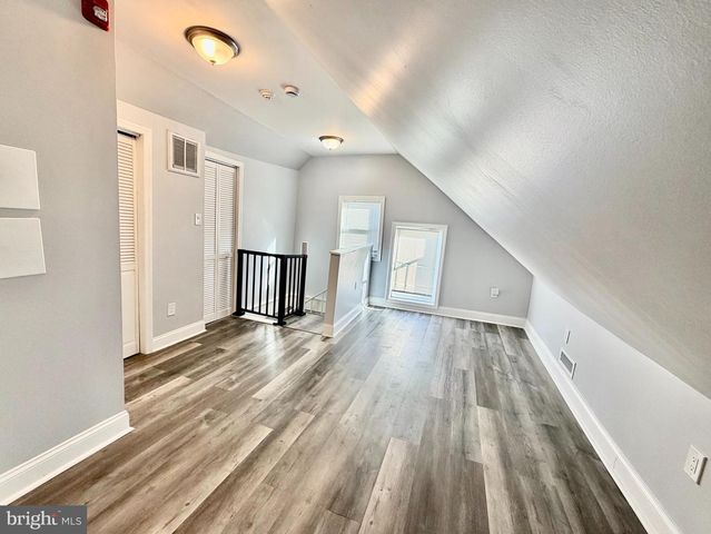 9 S MAPLE AVE, Marlton, NJ 08053