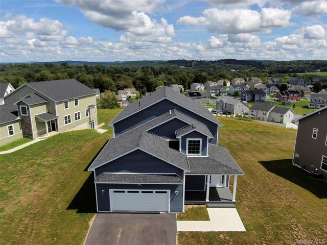 34 Dartmouth Drive, Poughkeepsie, NY 12603