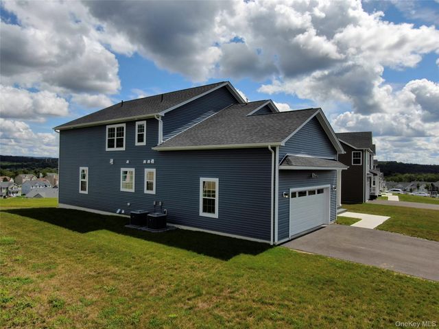 34 Dartmouth Drive, Poughkeepsie, NY 12603
