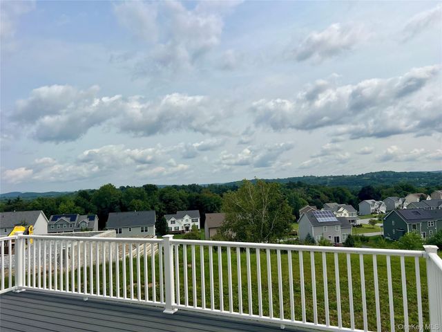 34 Dartmouth Drive, Poughkeepsie, NY 12603