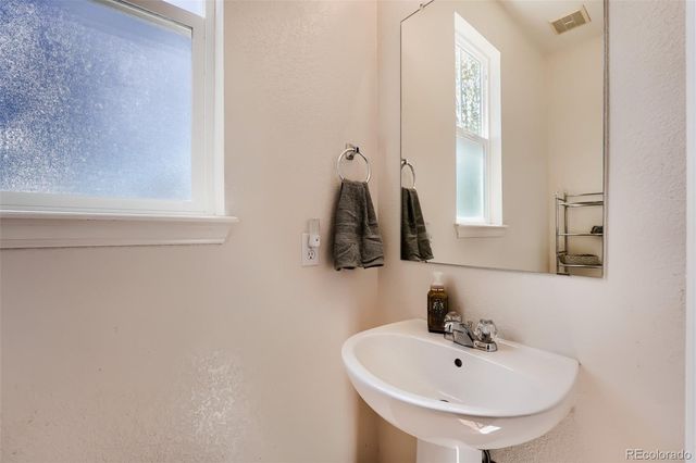 23738 E Alabama Place, Aurora, CO 80018