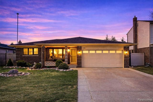 12590 Shery Lane, Southgate, MI 48195