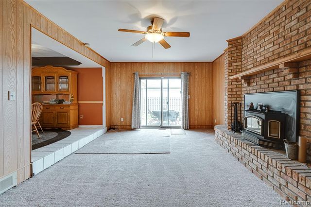 12590 Shery Lane, Southgate, MI 48195