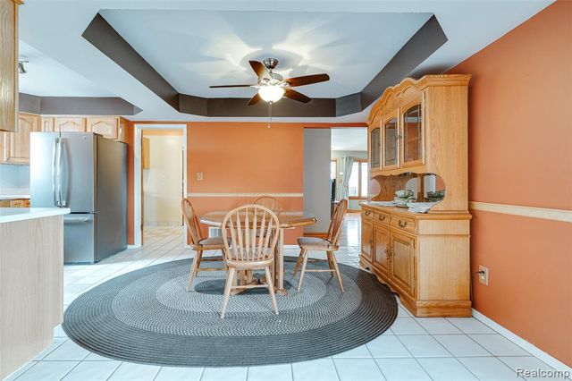 12590 Shery Lane, Southgate, MI 48195