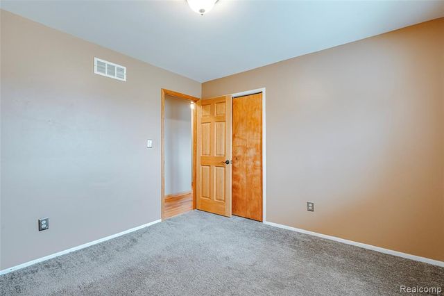 12590 Shery Lane, Southgate, MI 48195