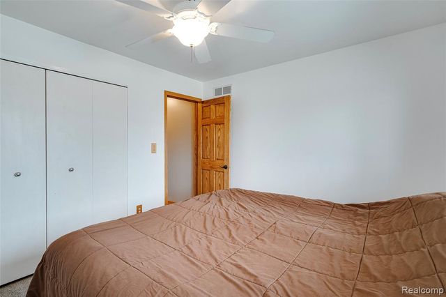 12590 Shery Lane, Southgate, MI 48195