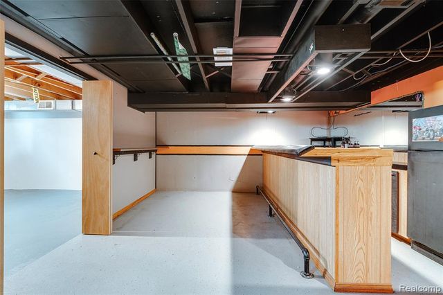 12590 Shery Lane, Southgate, MI 48195