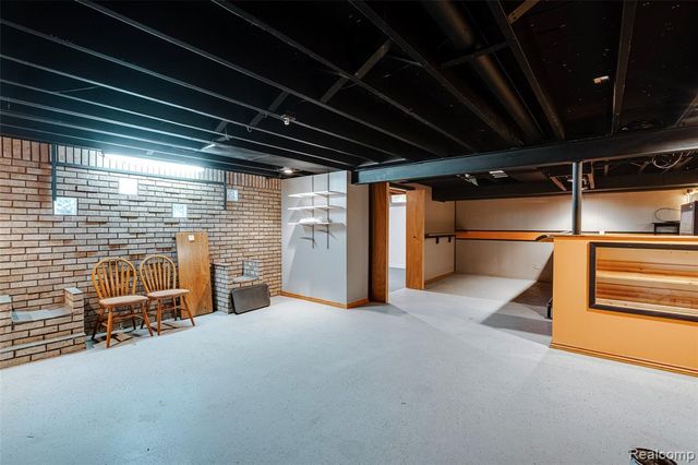 12590 Shery Lane, Southgate, MI 48195