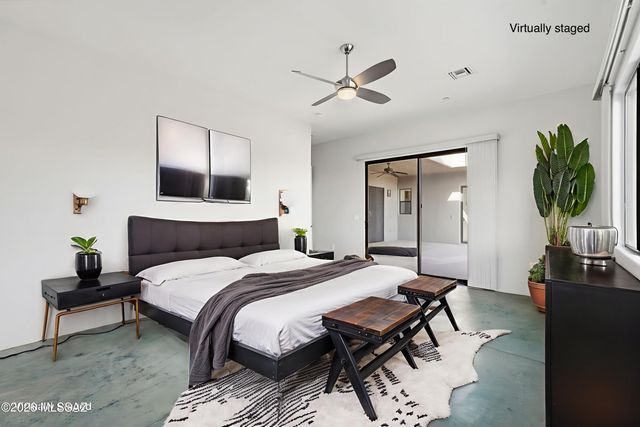 648 E Canyon Rock Road, Green Valley, AZ 85614