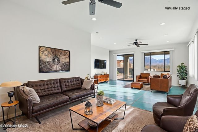 648 E Canyon Rock Road, Green Valley, AZ 85614