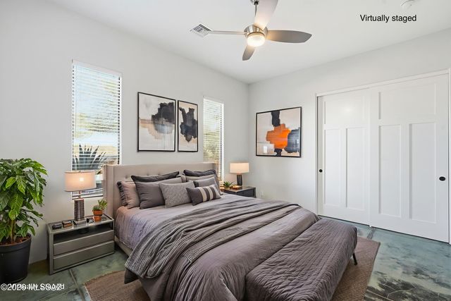 648 E Canyon Rock Road, Green Valley, AZ 85614