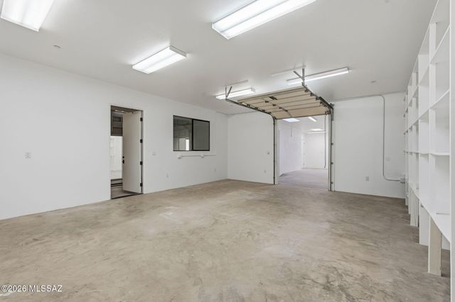 648 E Canyon Rock Road, Green Valley, AZ 85614