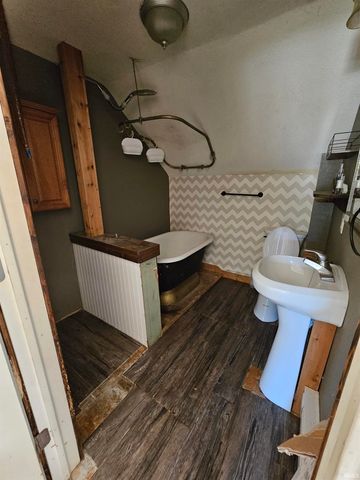 415 W 15th Street, Auburn, IN 46706