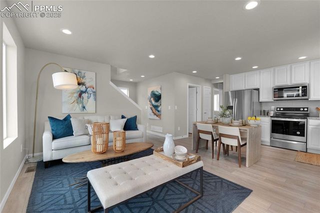 9278 Oro City Loop, Colorado Springs, CO 80927