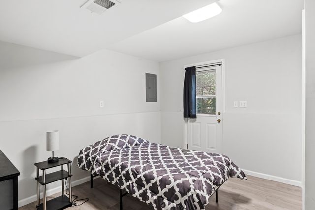 1706 Mccord Road, Valparaiso, IN 46383