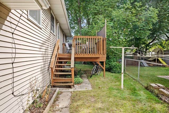 1706 Mccord Road, Valparaiso, IN 46383