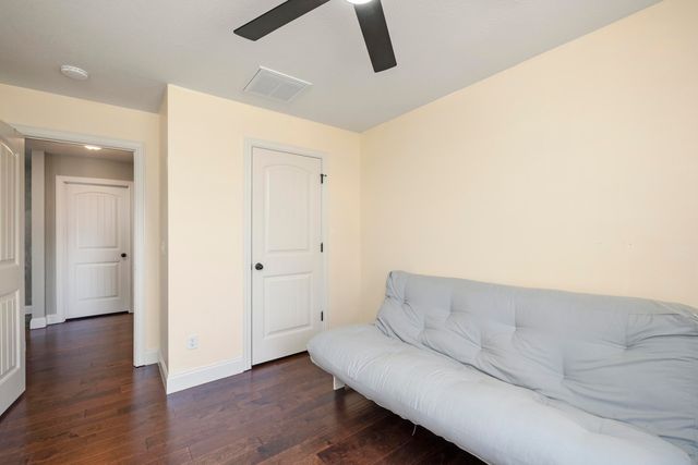 1261 S Erika Avenue, Springfield, MO 65802