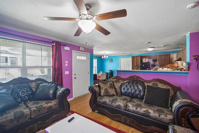 2434 Saylor Road, Des Moines, IA 50313
