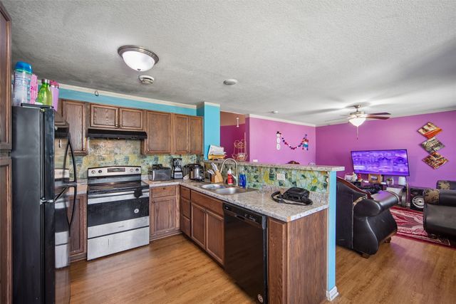 2434 Saylor Road, Des Moines, IA 50313