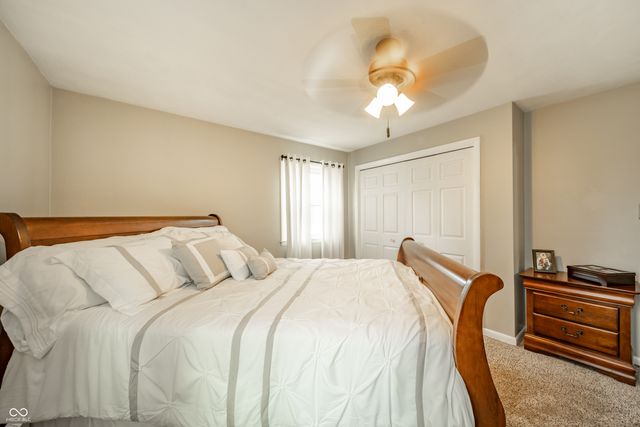 6604 Robinhood Drive, Anderson, IN 46013