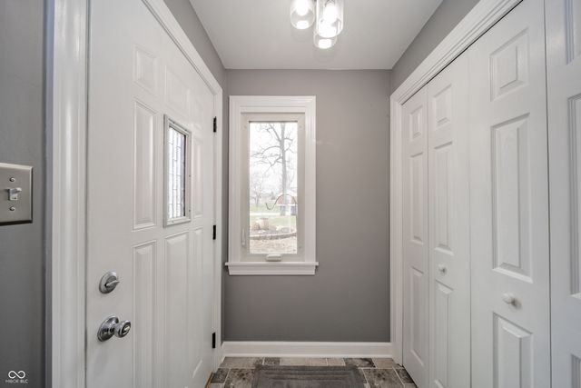 6604 Robinhood Drive, Anderson, IN 46013