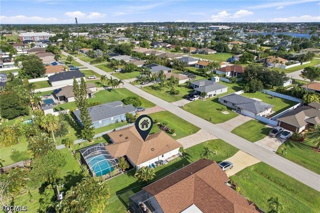 412 SW 19th LN, Cape Coral, FL 33991