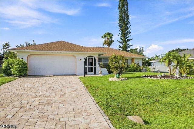 412 SW 19th LN, Cape Coral, FL 33991