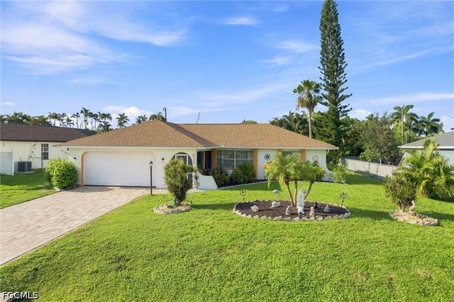 412 SW 19th LN, Cape Coral, FL 33991