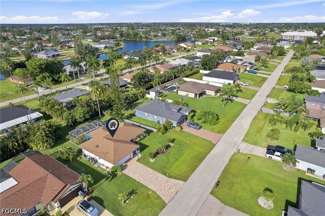 412 SW 19th LN, Cape Coral, FL 33991