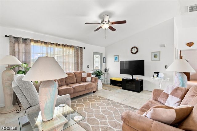 412 SW 19th LN, Cape Coral, FL 33991