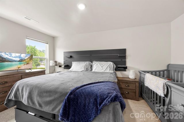 105 VILLA Lane, Lincolnton, NC 28092