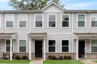 105 VILLA Lane, Lincolnton, NC 28092