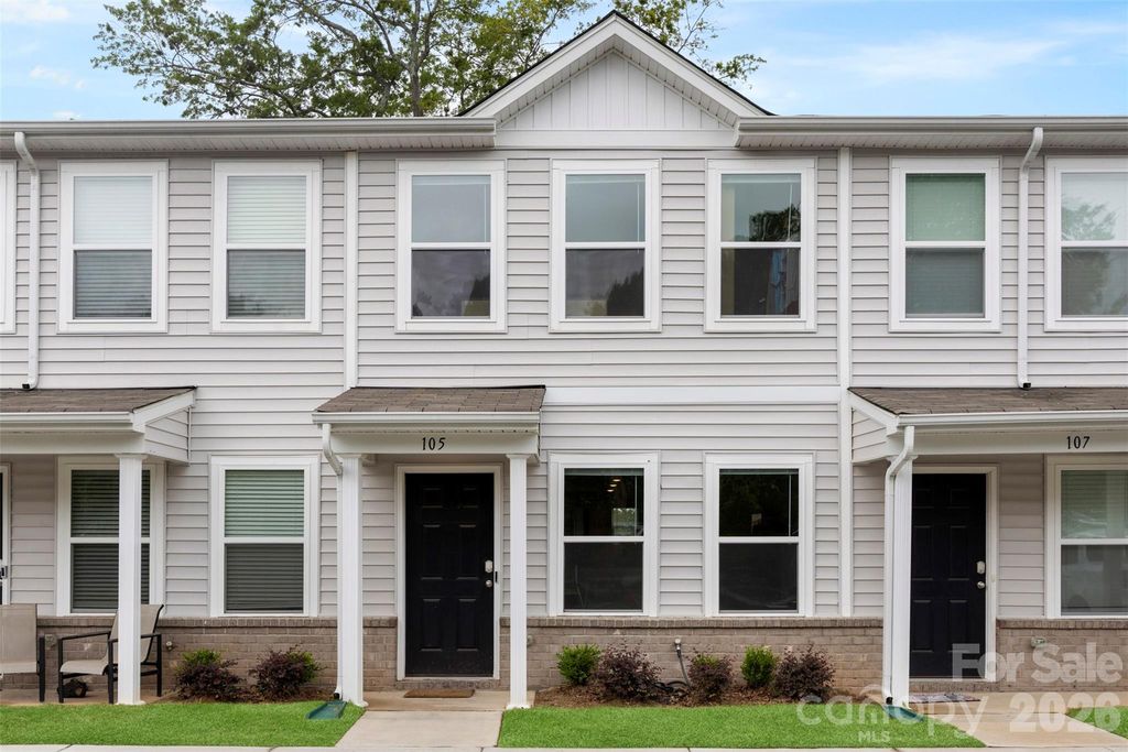 105 VILLA Lane, Lincolnton, NC 28092