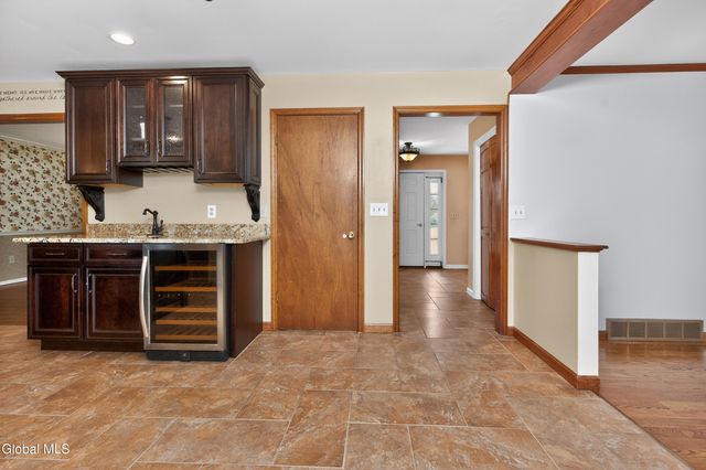 655 Salvia Lane, Guilderland, NY 12303