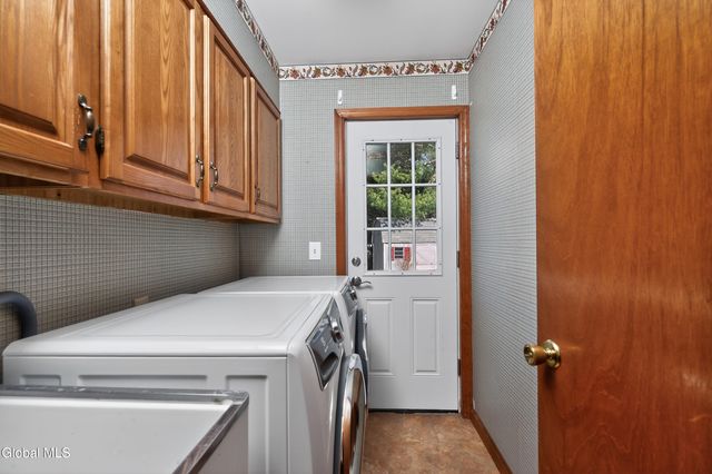 655 Salvia Lane, Guilderland, NY 12303