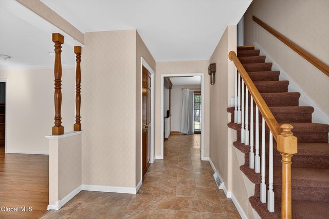 655 Salvia Lane, Guilderland, NY 12303