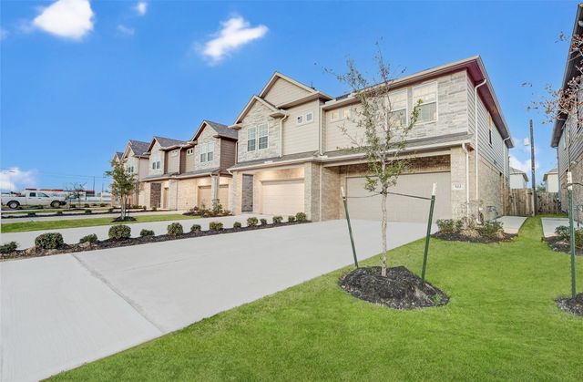 522 N 6th Street, La Porte, TX 77571