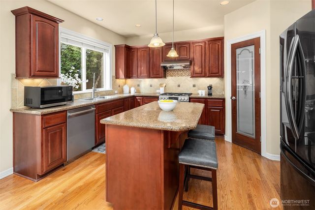 2232 250th Place SE, Sammamish, WA 98075