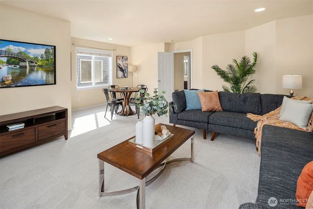 2232 250th Place SE, Sammamish, WA 98075