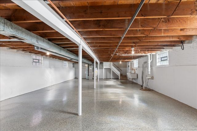 7300 W 61st Street, Summit, IL 60501